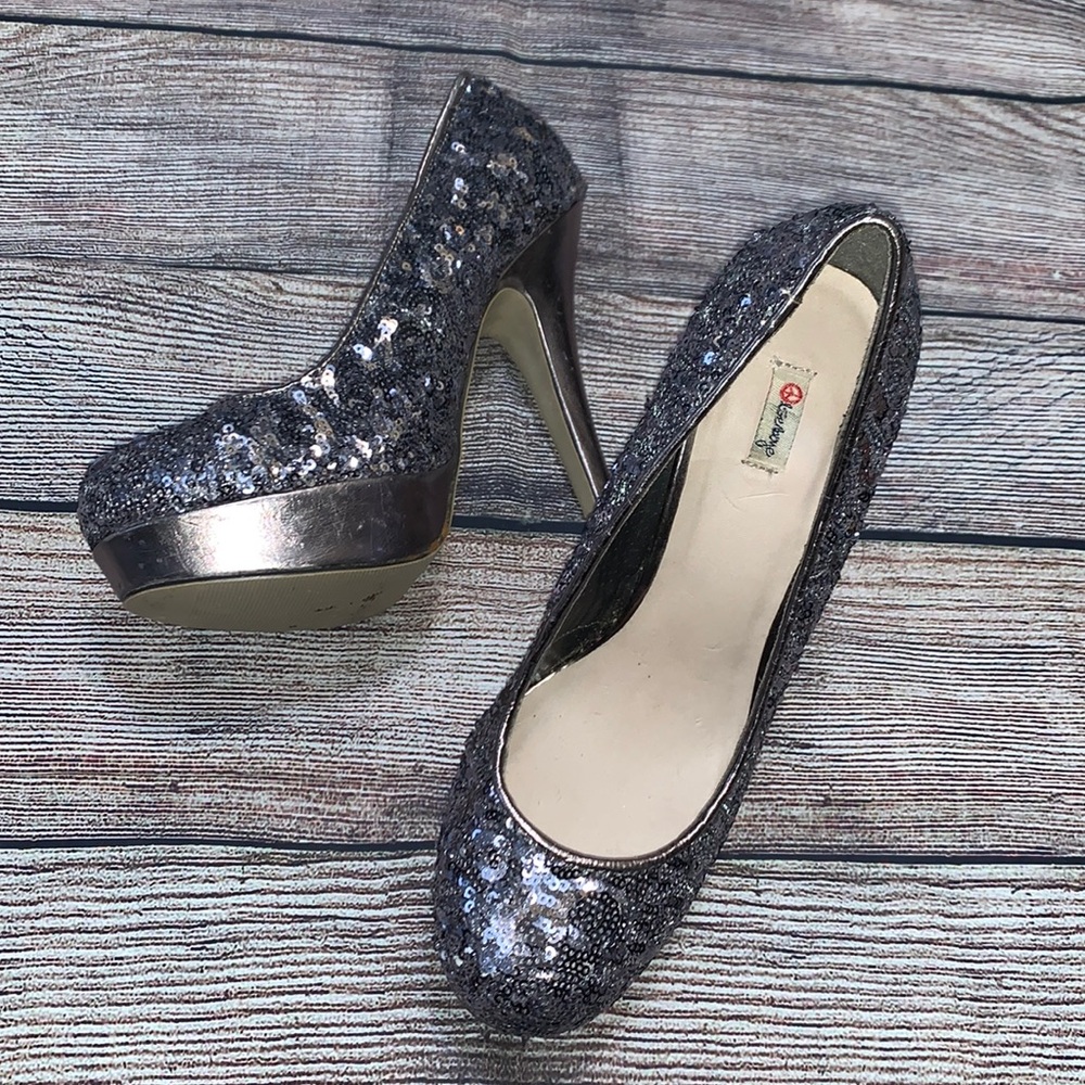 Size 6.5 silver glitter 5” heels with 1” platforms